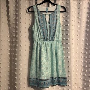 Francesca’s Blue Green Patterned Sleeveless Dress in Large